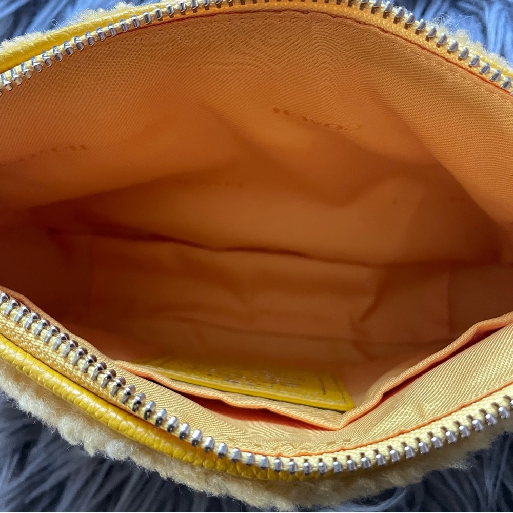 COACH ryder shearling crossbody bag - Picture 6 of 14